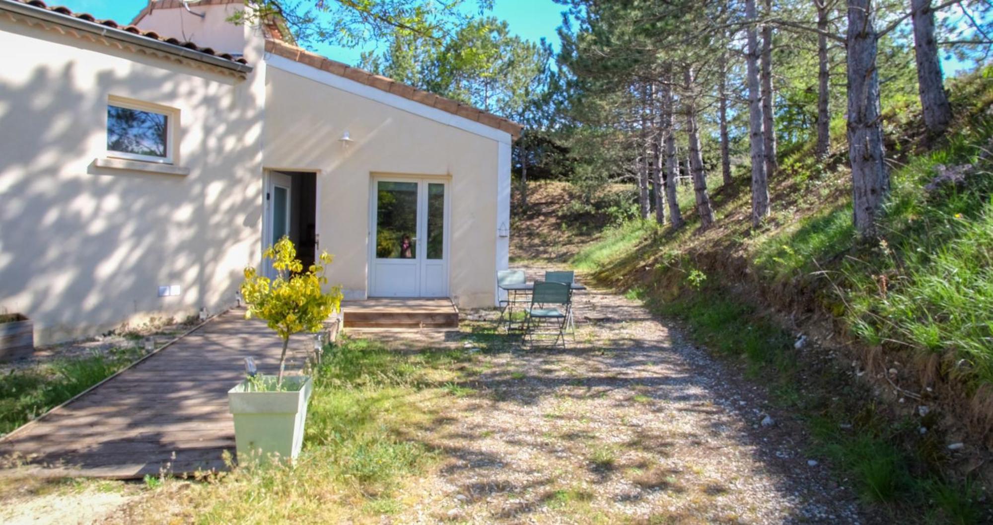 Gite Lechappee Bleue Dromoise - La Chambre Aouste-sur-Sye Exterior photo