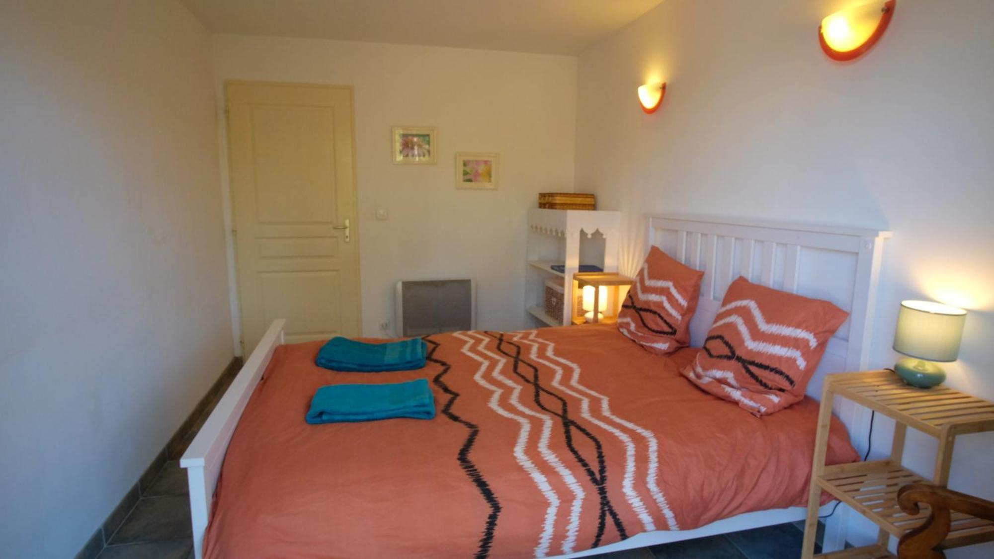 Gite Lechappee Bleue Dromoise - La Chambre Aouste-sur-Sye Exterior photo